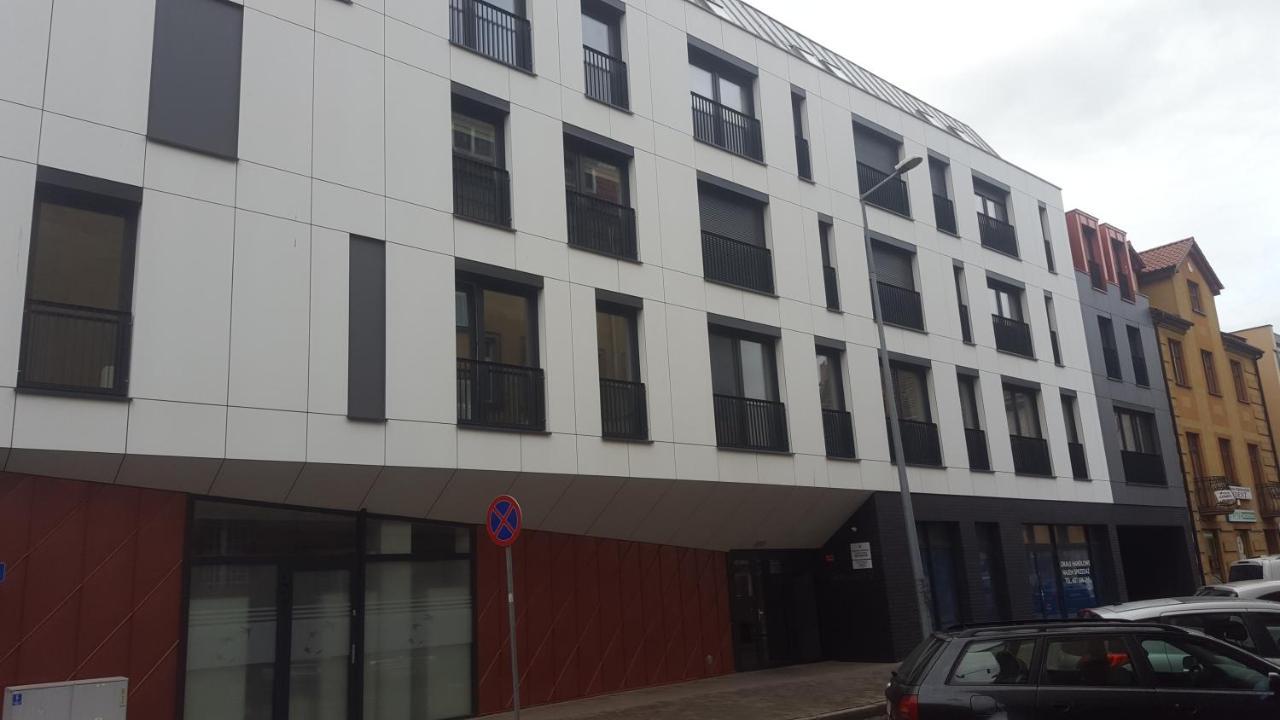 Apartament Skarbowa 2 & Parking Leszno (Greater Poland) Exterior foto
